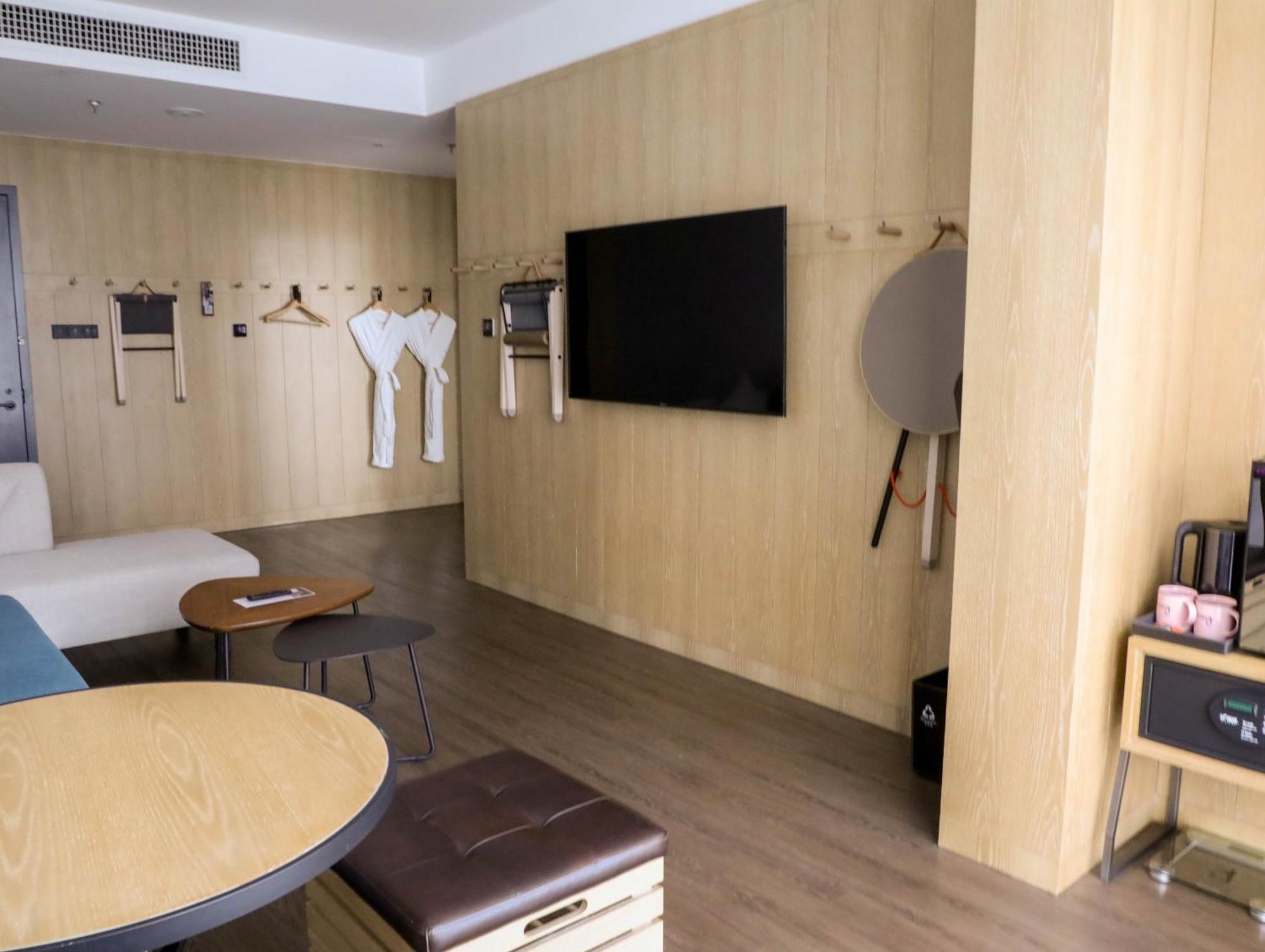 فندق Moxy Shenzhen North Station المظهر الخارجي الصورة